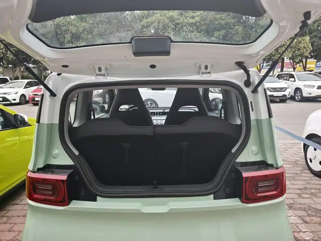 Wuling MINIEV — миниатюра 19