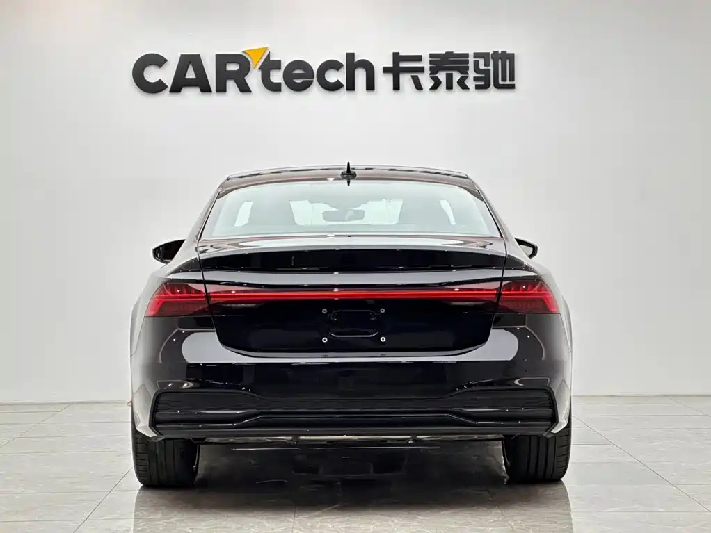 Audi A7L — миниатюра 4