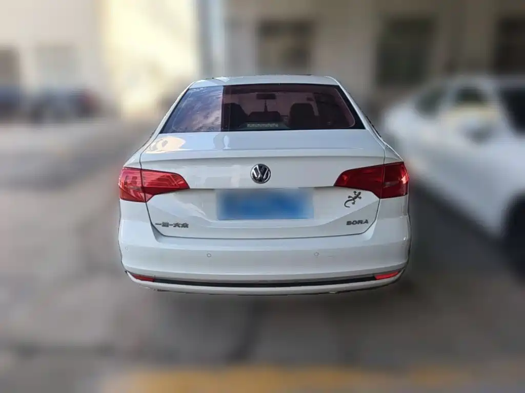 Volkswagen Bora — миниатюра 8