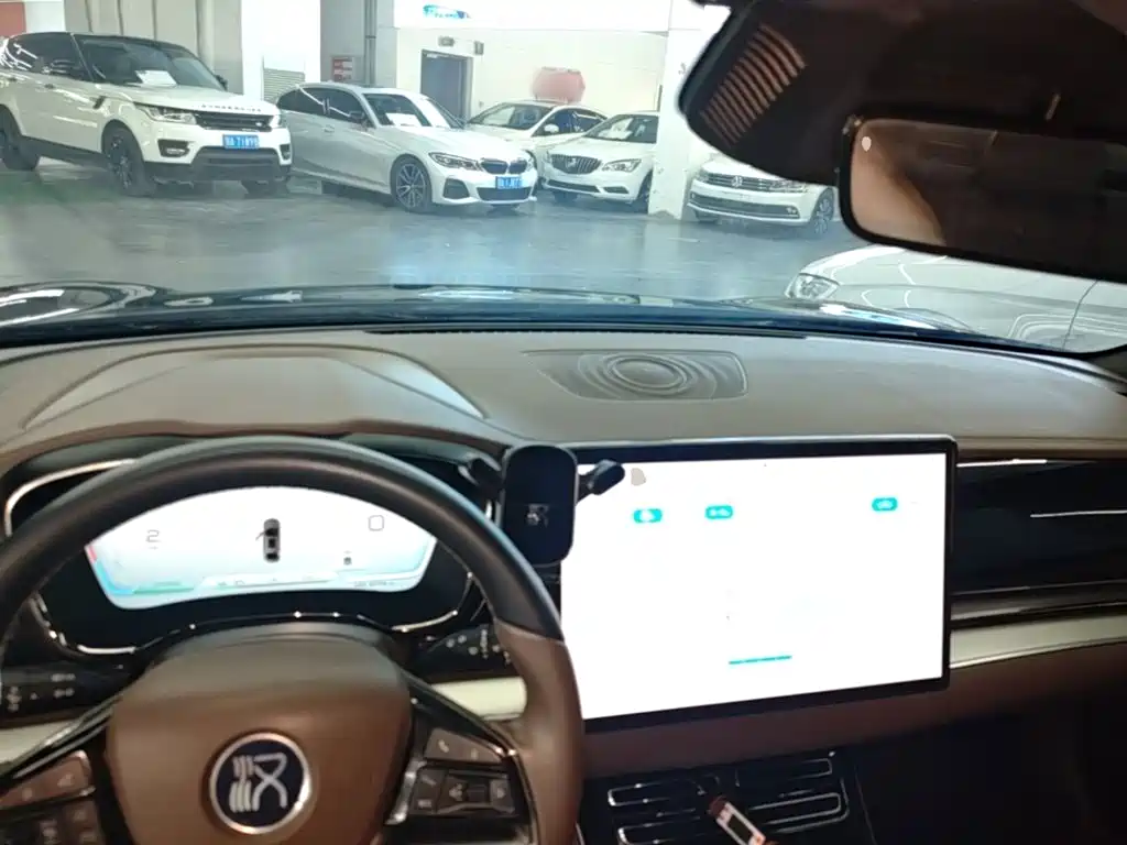 BYD Han — миниатюра 10