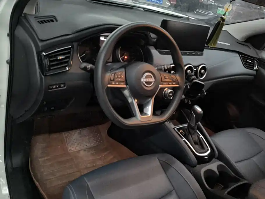 Nissan Qashqai — миниатюра 12