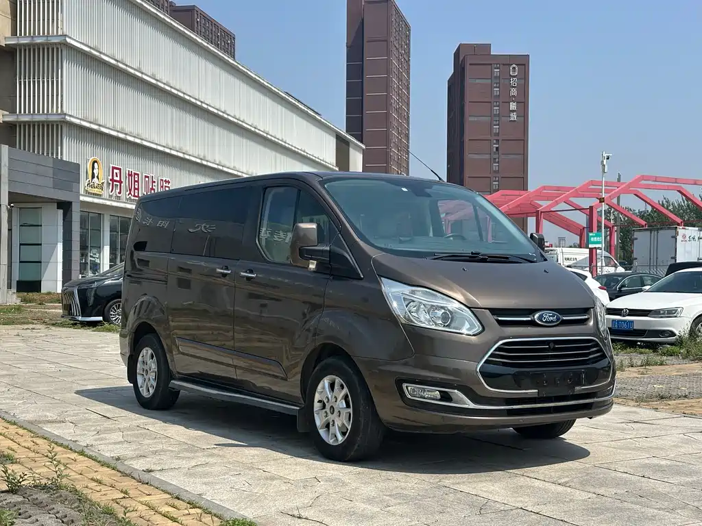 Ford Tourneo 2016 2.0T MT
