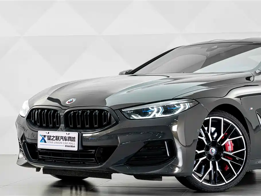 BMW 8 Series — миниатюра 3