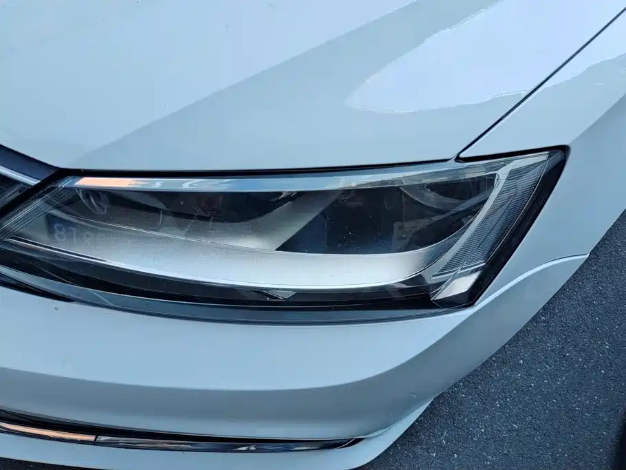 Volkswagen Sagitar — миниатюра 5