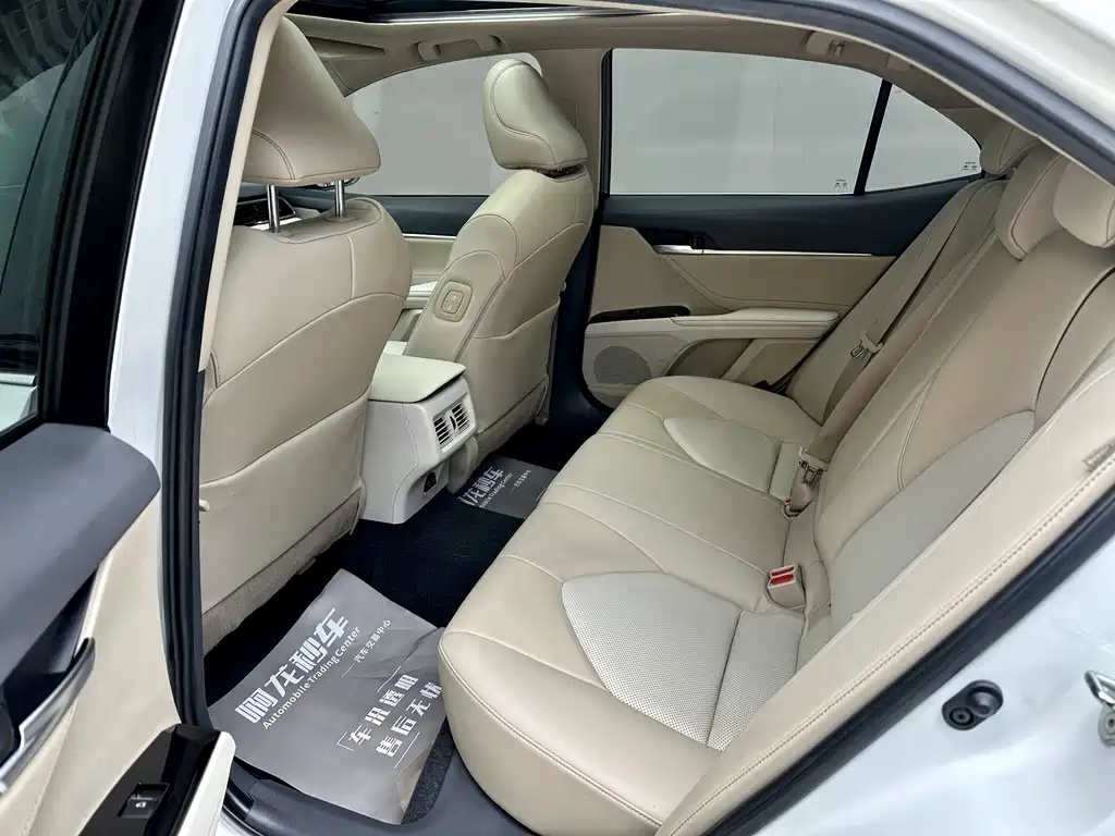 Toyota Camry 2019 2.5G Luxury VI