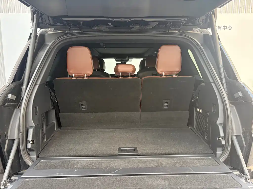 Lincoln Navigator — миниатюра 14