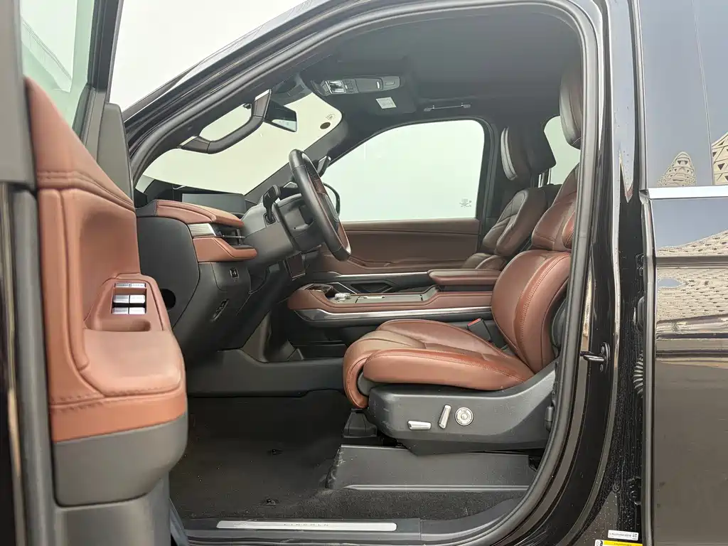 Lincoln Navigator — миниатюра 9
