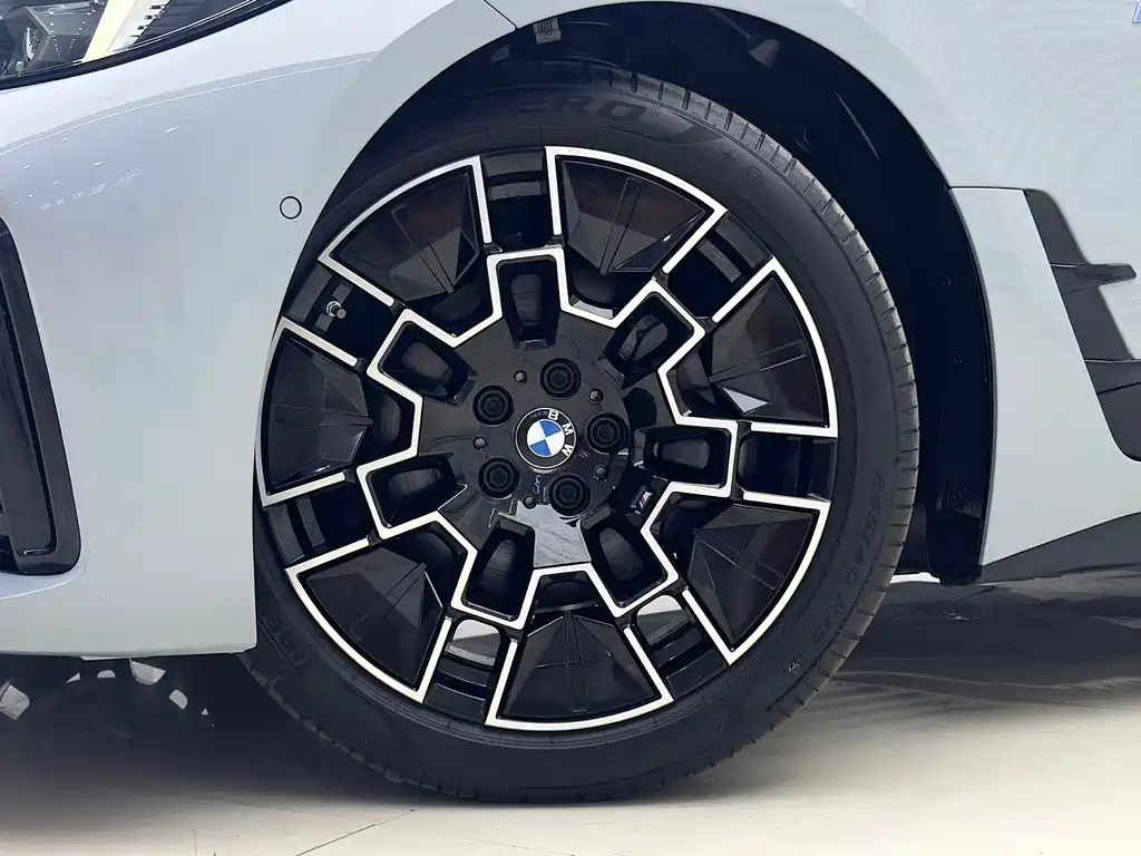 BMW 4 Series — миниатюра 11