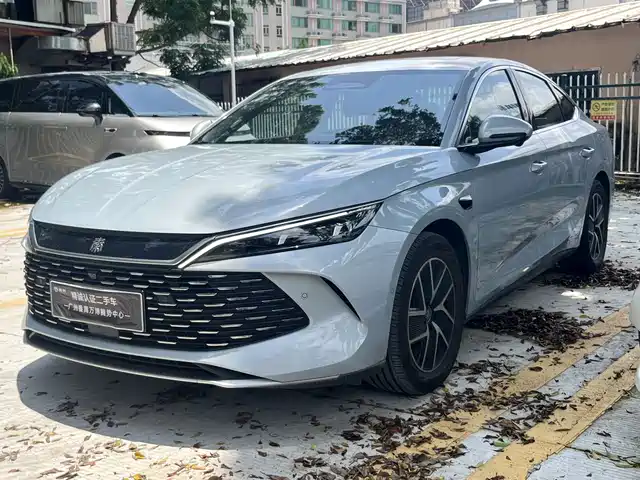 2025 BYD Qin