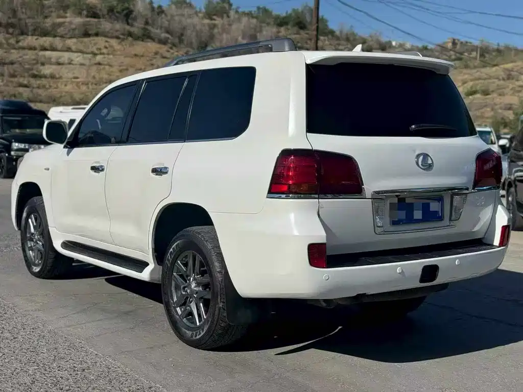 Lexus LX 2009 570