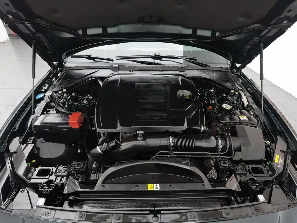 Jaguar XEL 2022 2.0T 250PS R-DYNAMIC S Sport