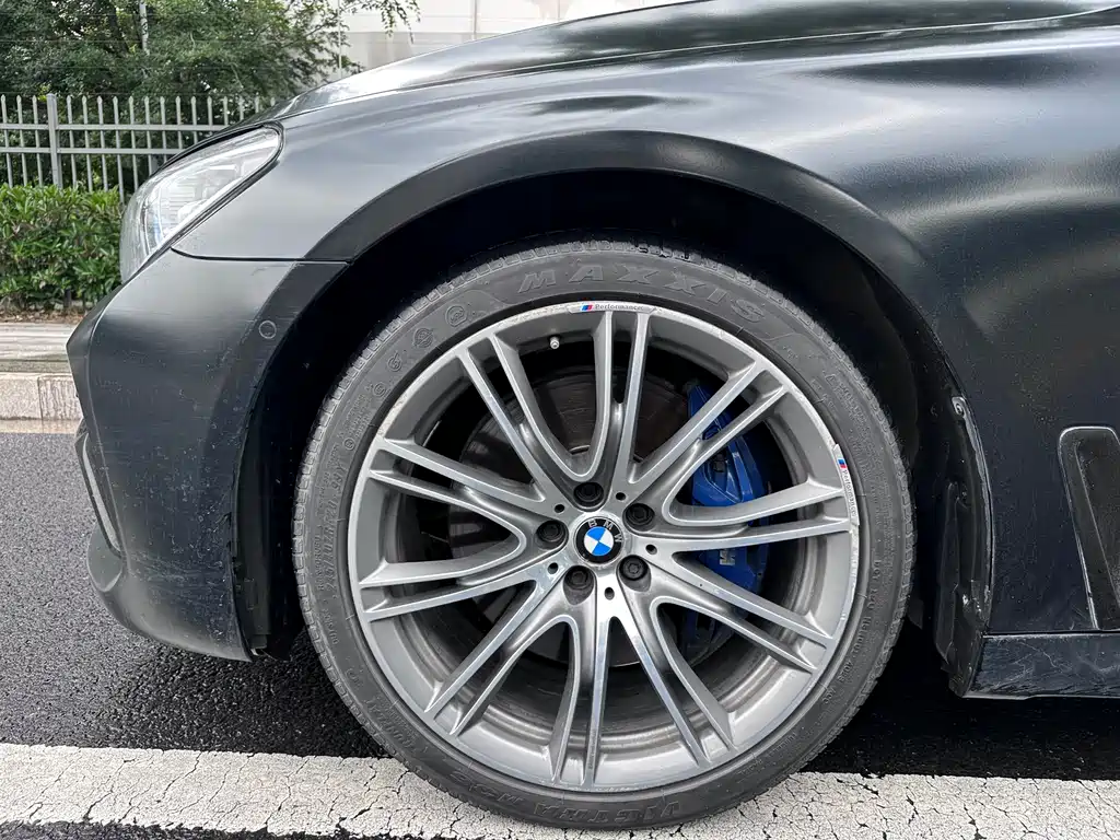BMW 7 Series 7 2018 740Li xDrive Premium M Sport