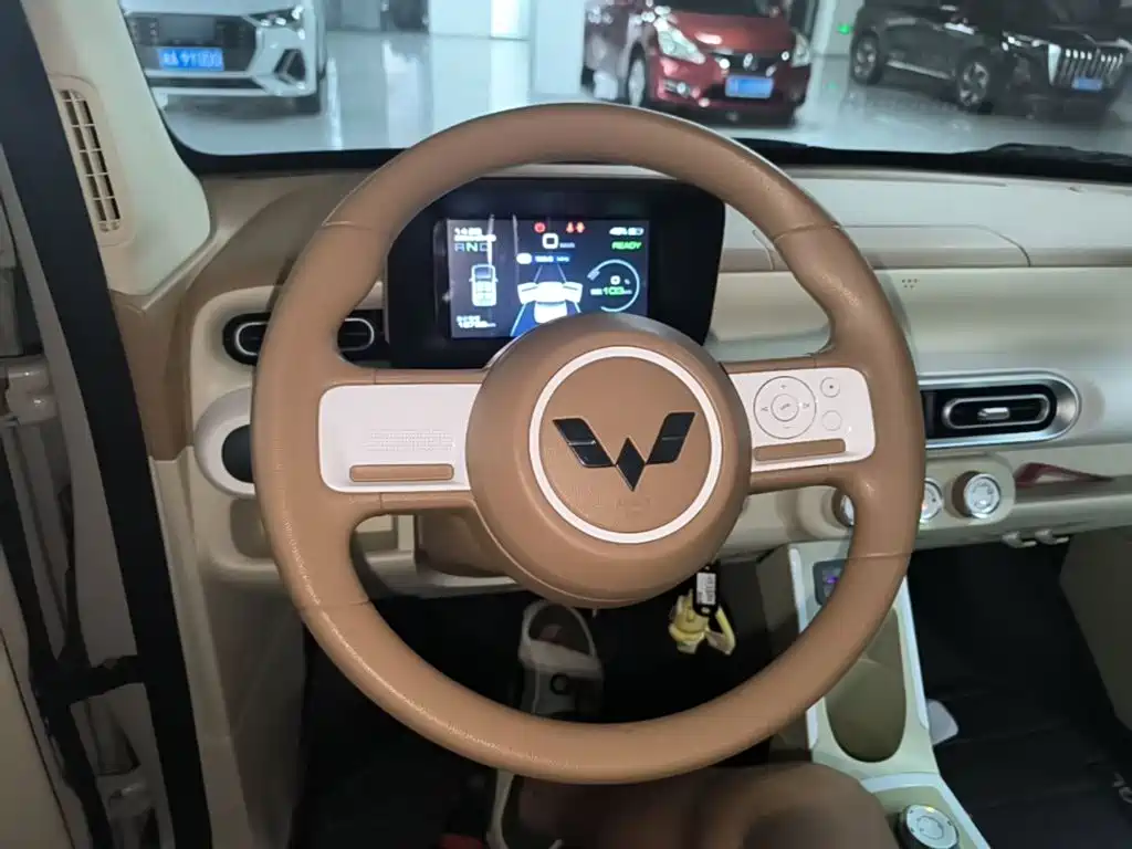 Wuling MINIEV — миниатюра 11
