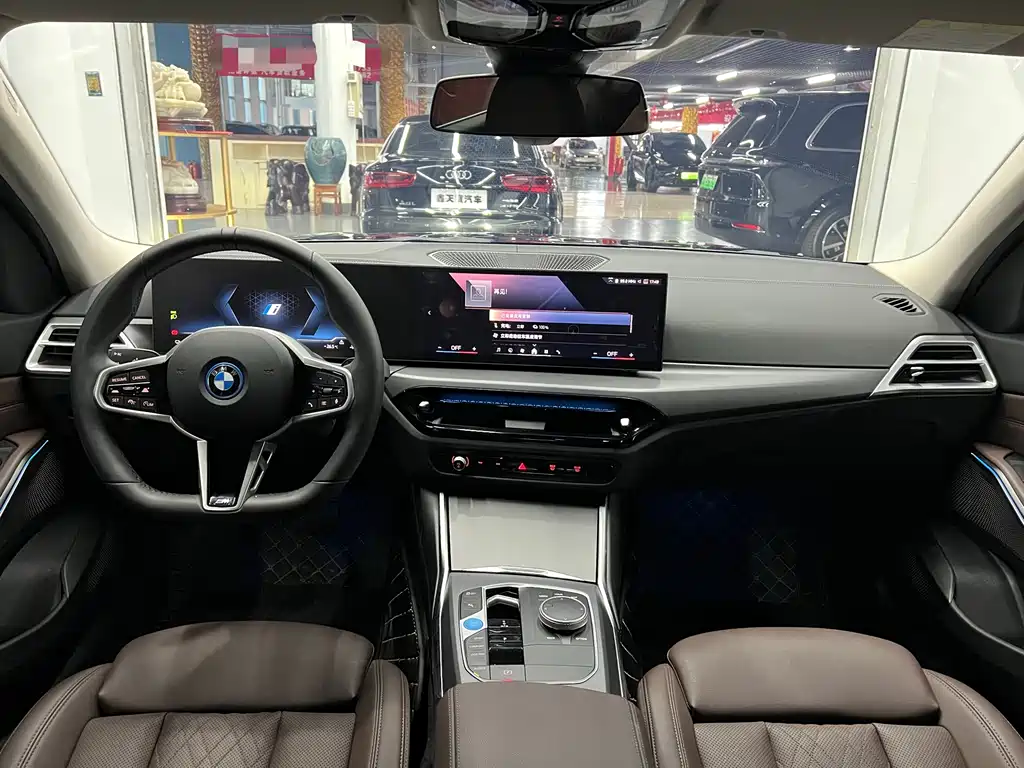 BMW i3 — миниатюра 9