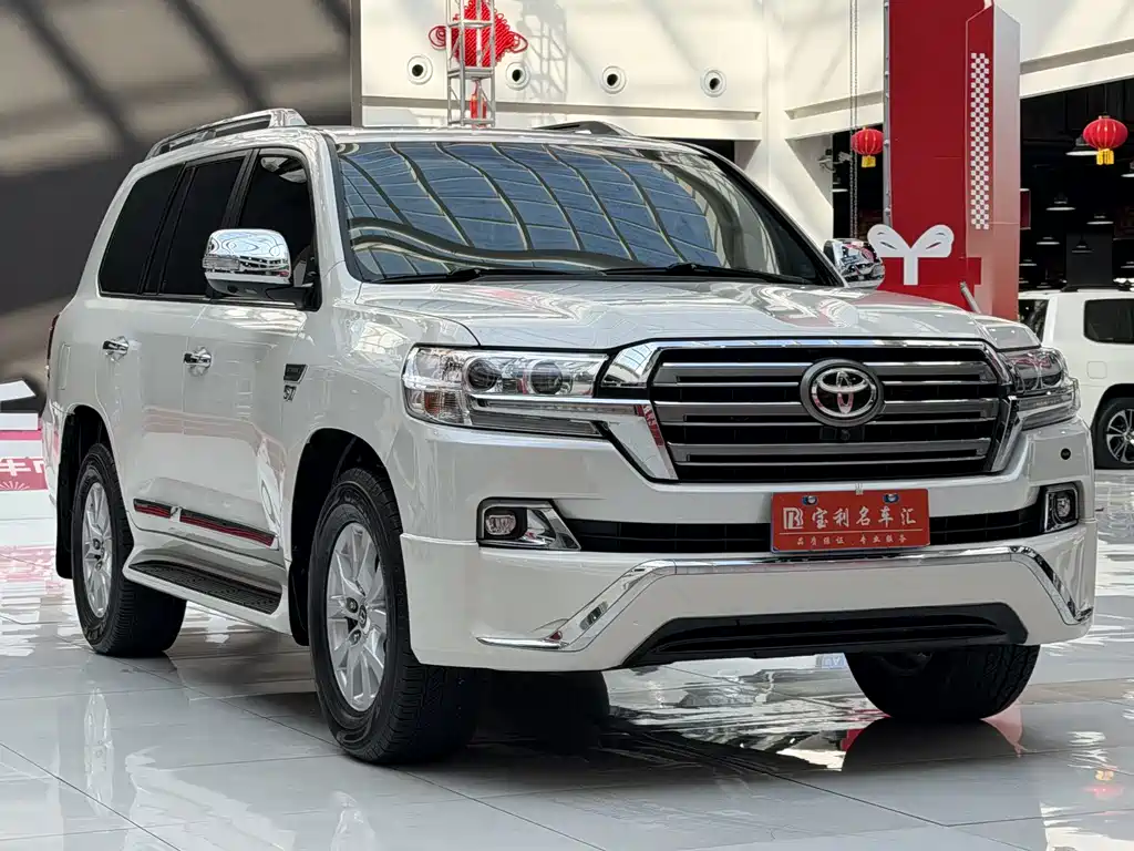 Toyota Land Cruiser 2019 5.7L
