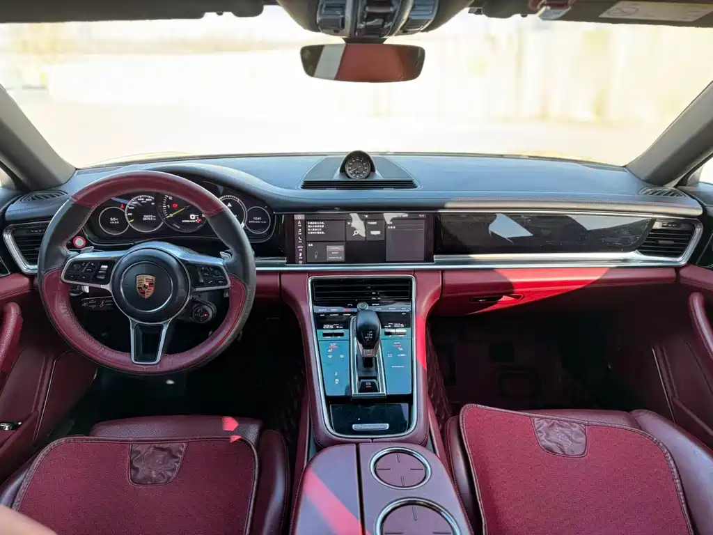 PORSCHE PANAMERA NEW ENERGY