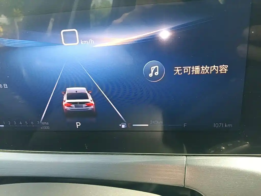 Buick Verano — миниатюра 12