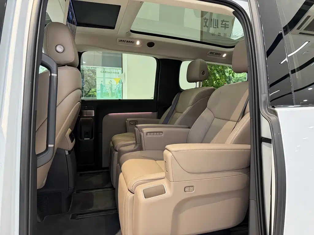 Li Auto Li MEGA — миниатюра 16