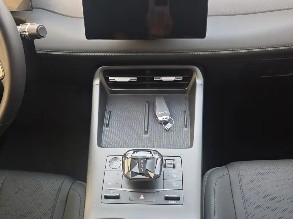 BYD Qin PLUS — миниатюра 10