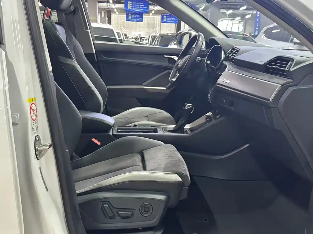 Audi Q3 2022 35 TFSI Fashion