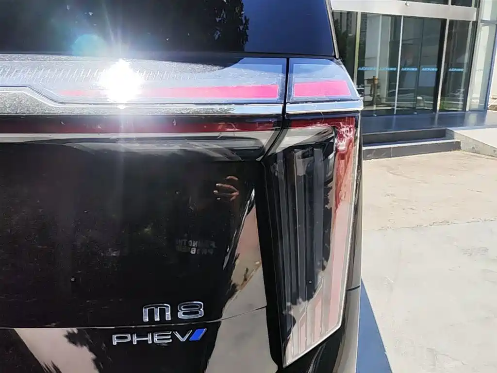 GAC M8