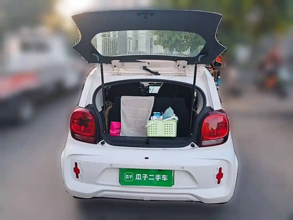 Roewe Clever — миниатюра 15