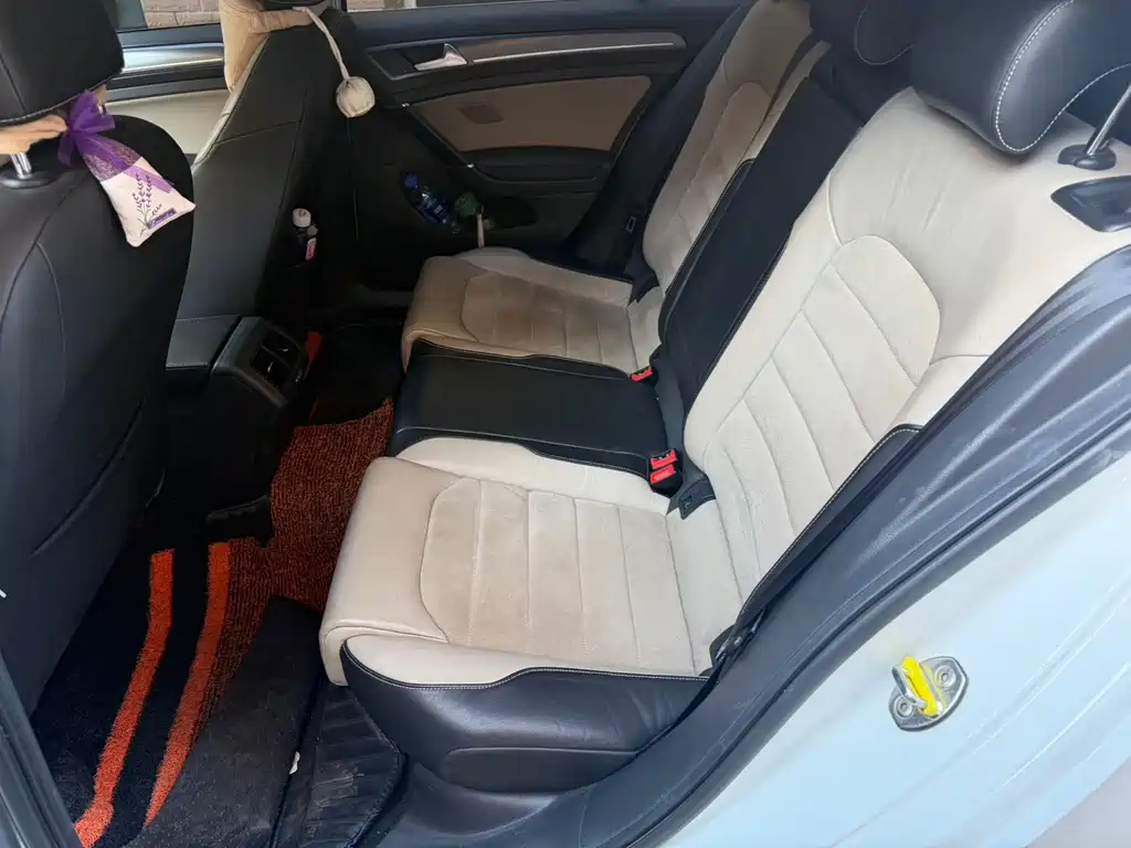 Volkswagen Golf — миниатюра 8