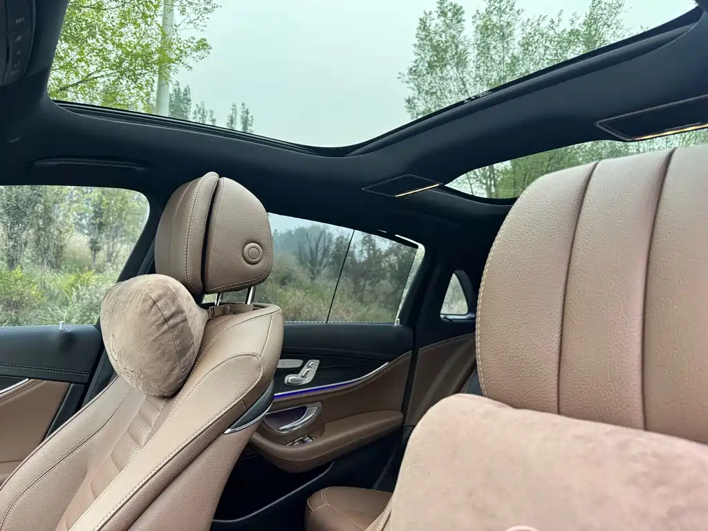 Mercedes-Benz E-Class — миниатюра 7