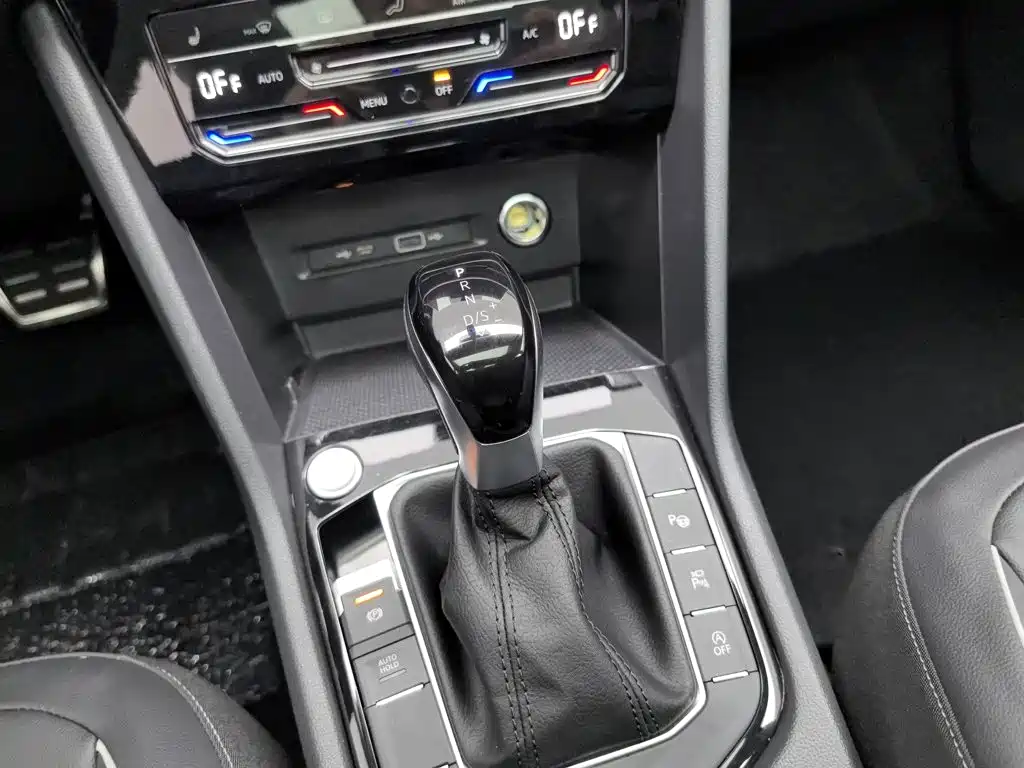 Volkswagen Tiguan L — миниатюра 13
