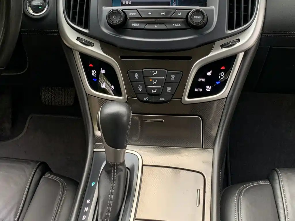 Buick LaCrosse — миниатюра 23