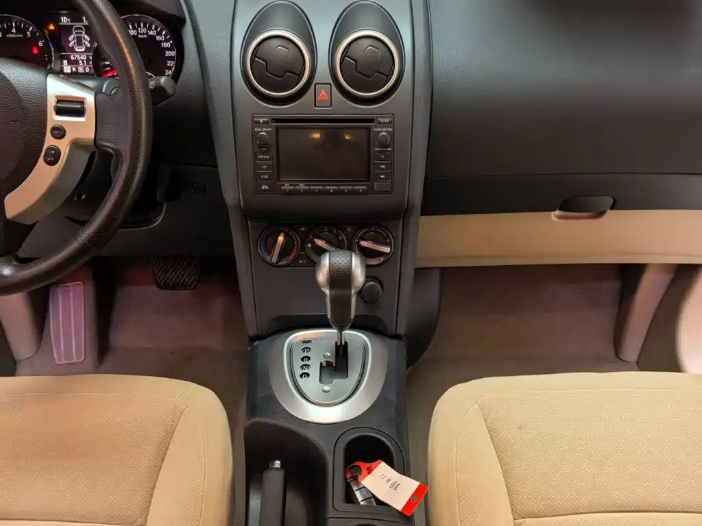 Nissan Qashqai — миниатюра 11