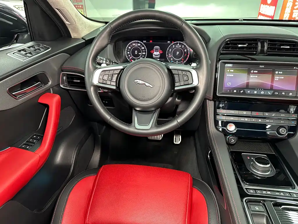 Jaguar F-PACE — миниатюра 34