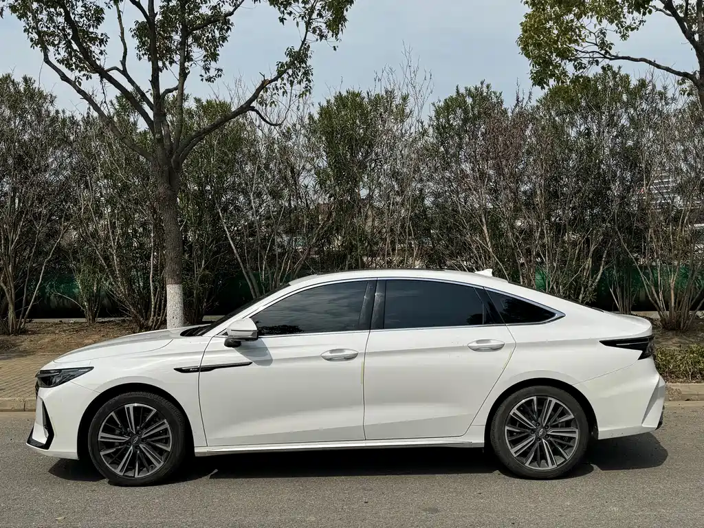 Chery Arrizo 8 — миниатюра 4