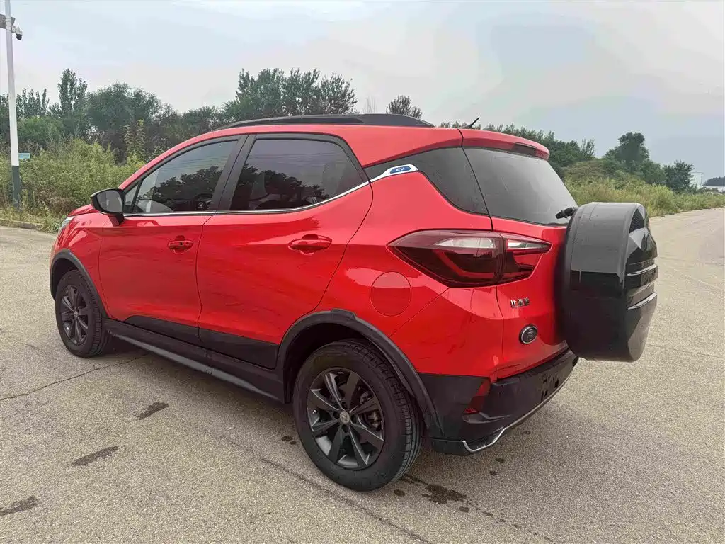 BYD Yuan EV — миниатюра 4