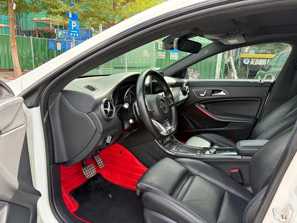 Mercedes-Benz CLA (Import) — миниатюра 4