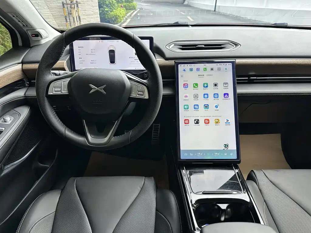 XPeng P5 — миниатюра 17