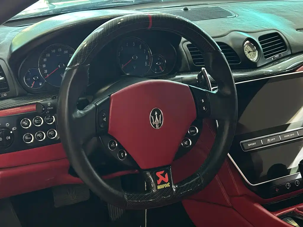 Maserati GranTurismo — миниатюра 6