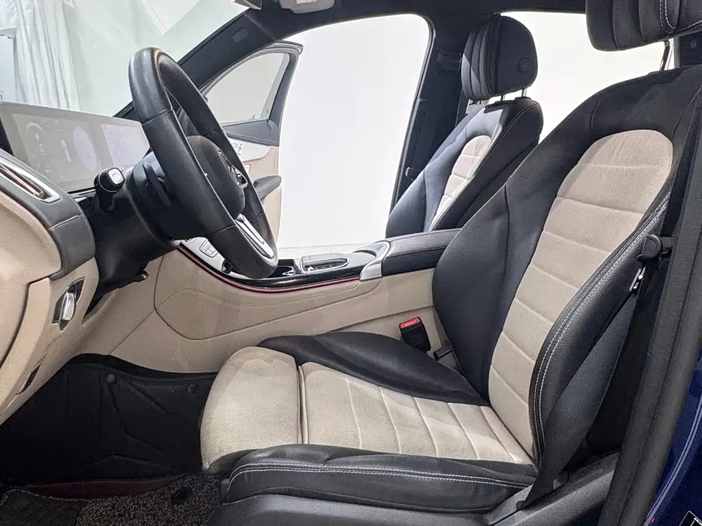 Mercedes-Benz EQC — миниатюра 13