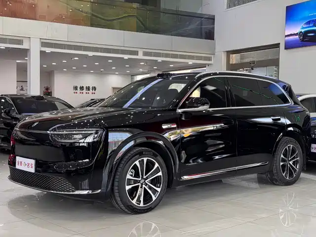 AITO ASK THE WORLD M7 2025