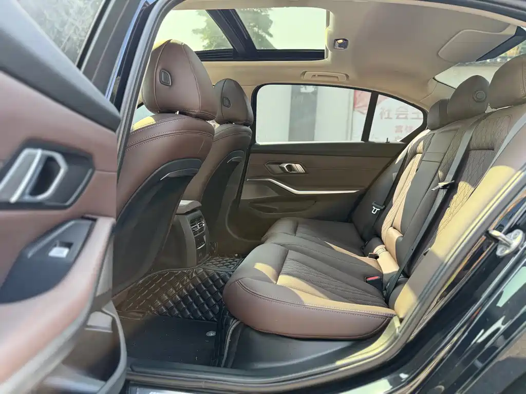 BMW 3 Series — миниатюра 11