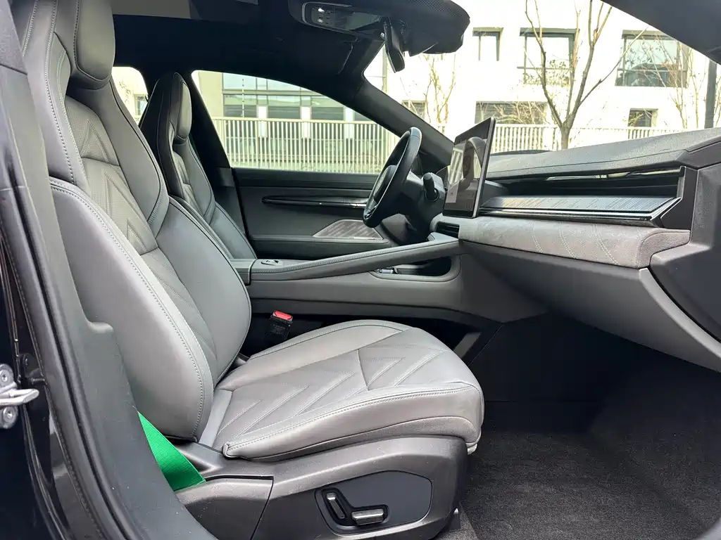 ZEEKR EXTREME KRYPTON 001