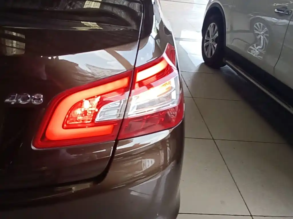 Peugeot 408 — миниатюра 7