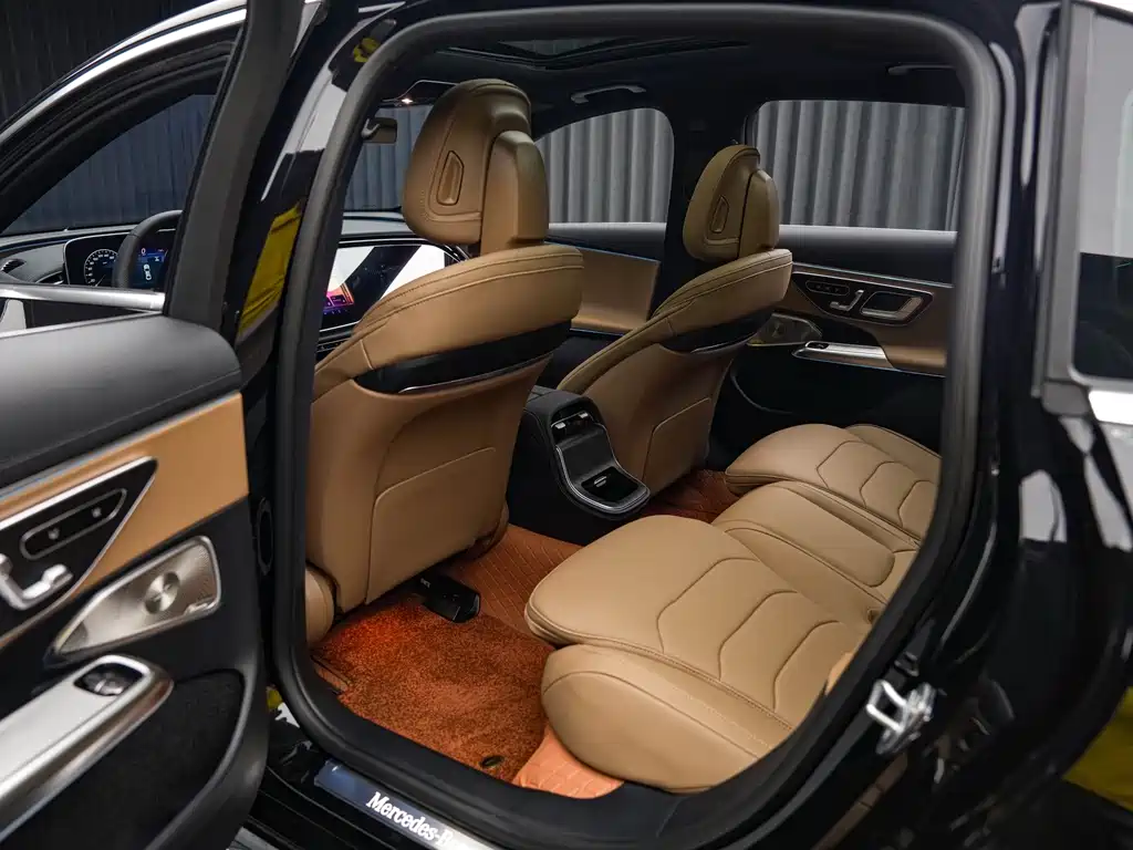 Mercedes-Benz E-Class E 2026 E 300 L Luxury