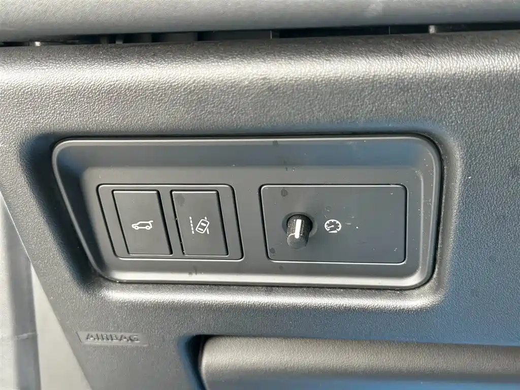 Land Rover Discovery Sport — миниатюра 31