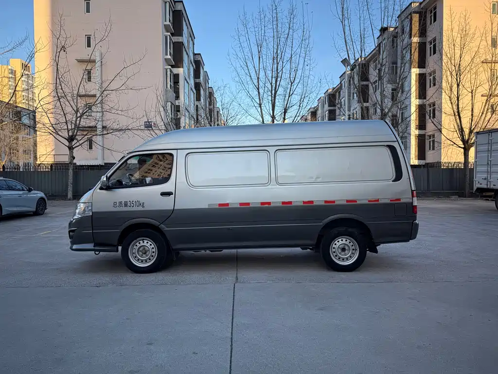 GOLDEN DRAGON SEA LION