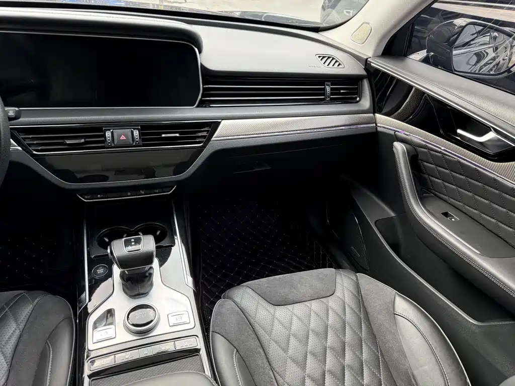 Hongqi Hongqi HS5 — миниатюра 6