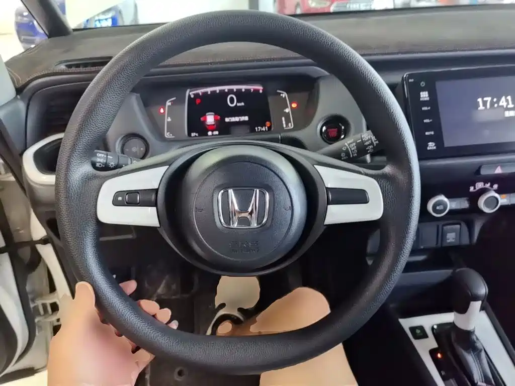 Honda Fit — миниатюра 11