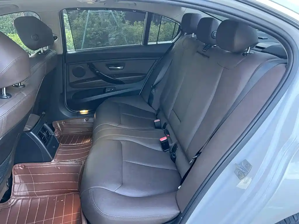 BMW 3 Series — миниатюра 6