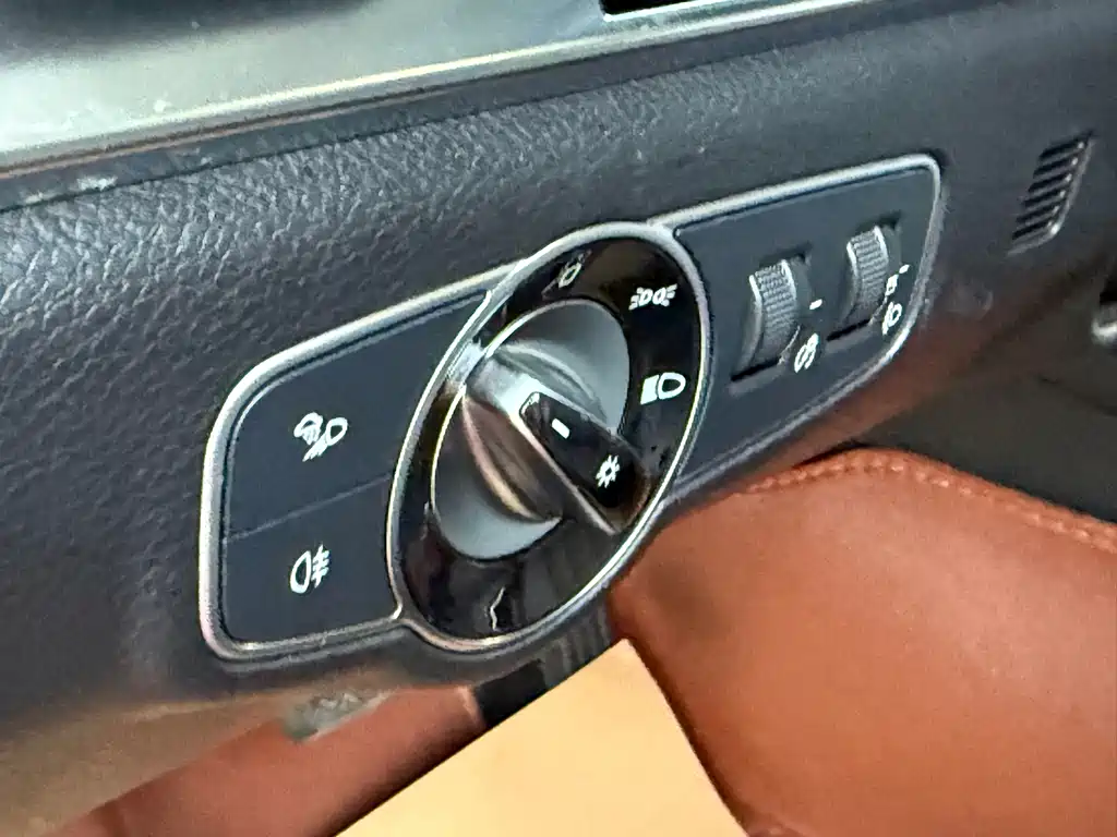 BYD Tang New Energy — миниатюра 17