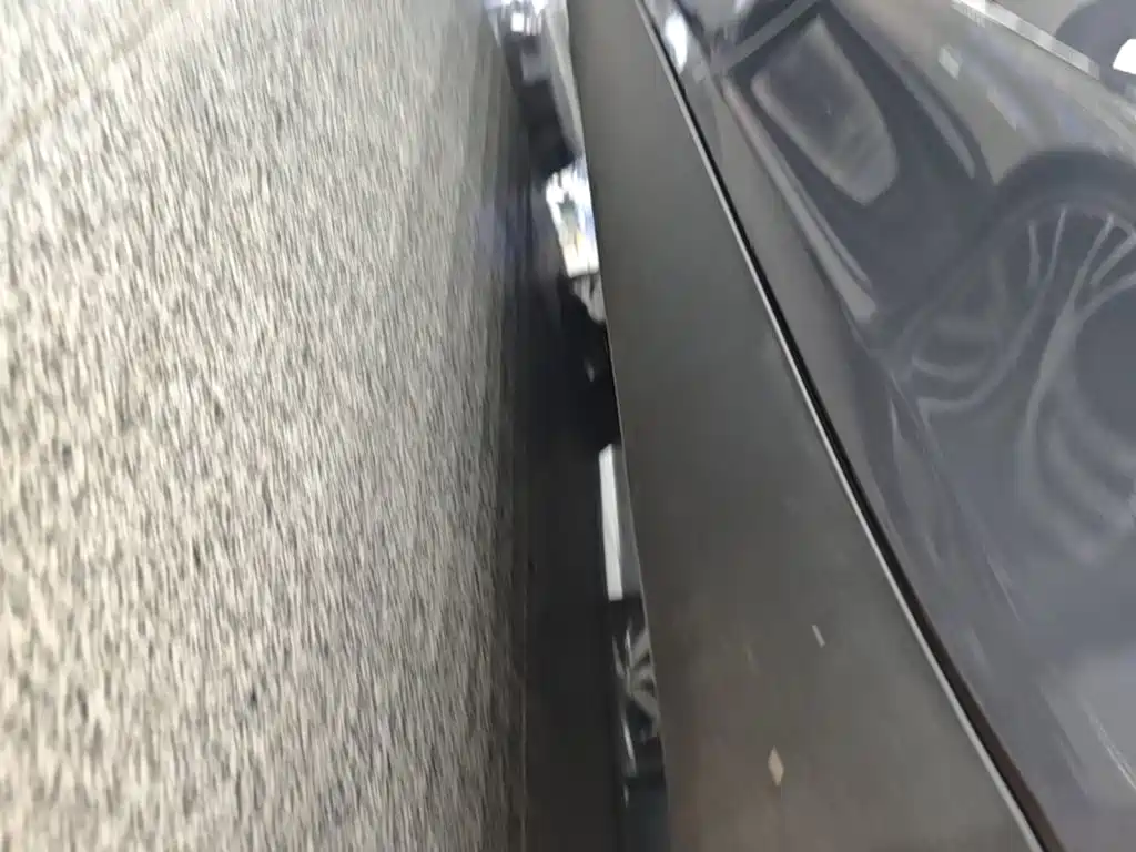 Tesla Model Y — миниатюра 22